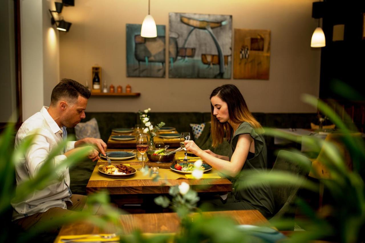 Hotel Vineyard Inn - Szoloskert Kanije Dış mekan fotoğraf