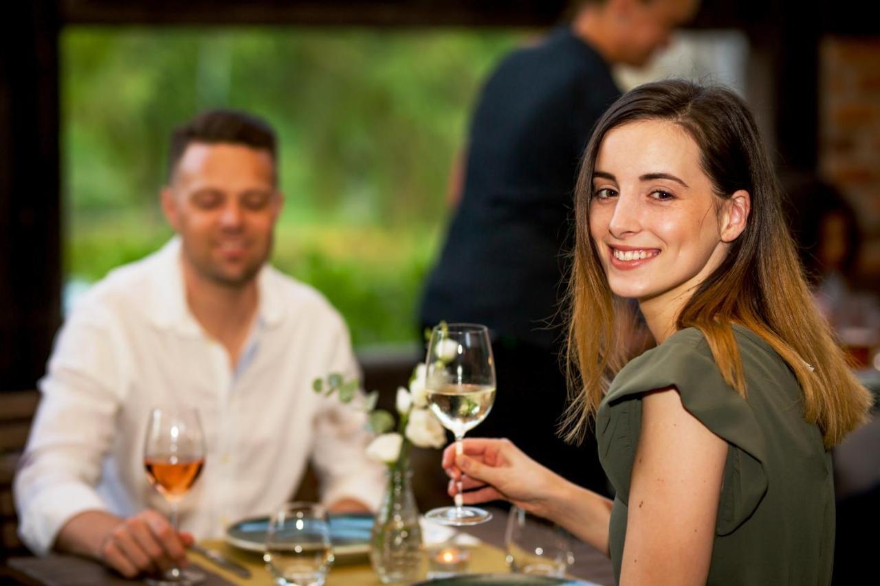 Hotel Vineyard Inn - Szoloskert Kanije Dış mekan fotoğraf