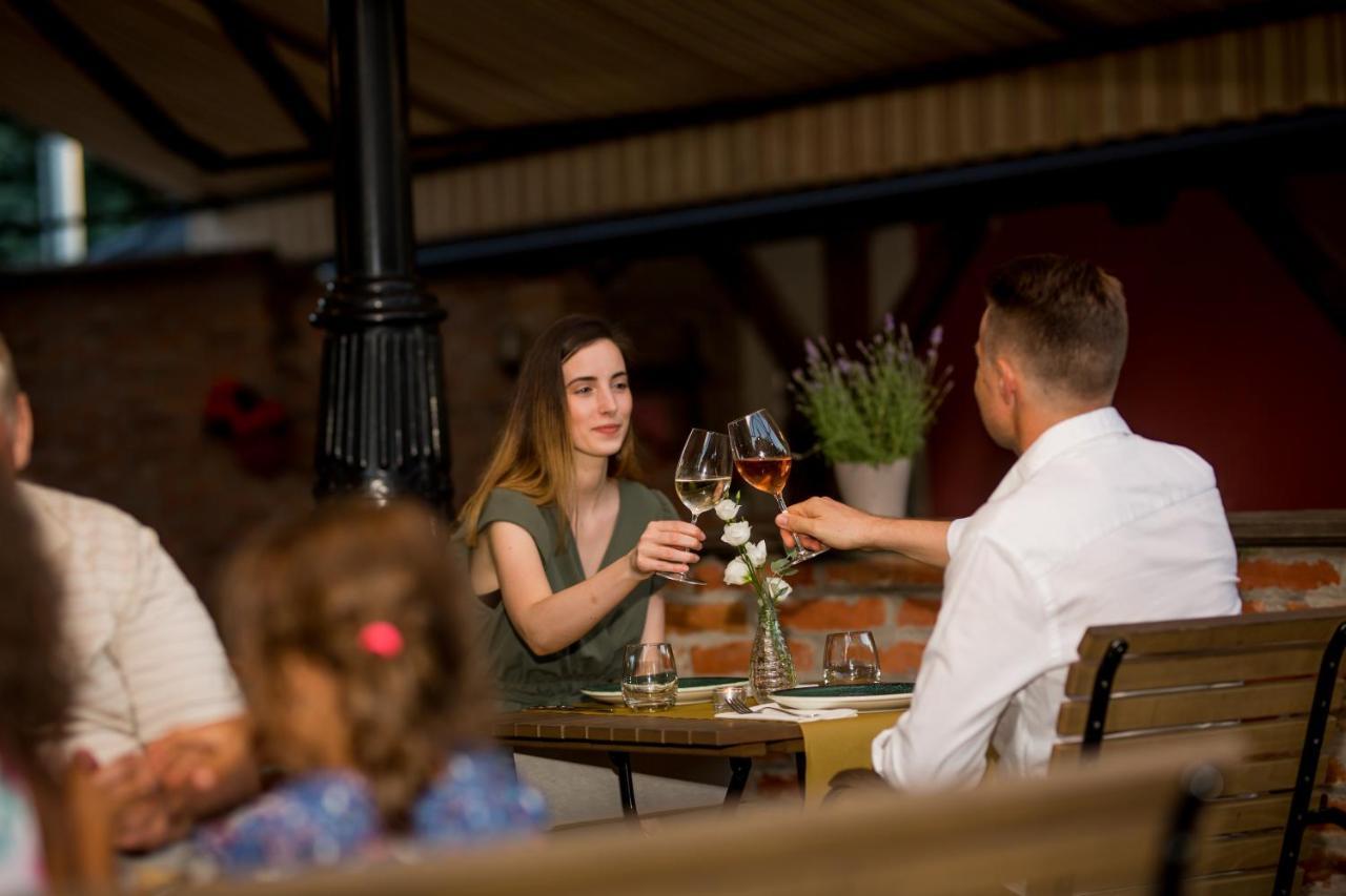 Hotel Vineyard Inn - Szoloskert Kanije Dış mekan fotoğraf