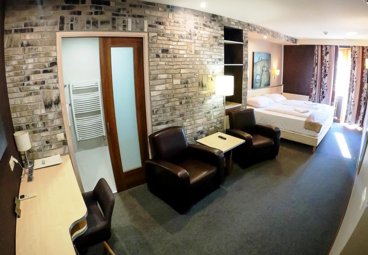 Hotel Vineyard Inn - Szoloskert Kanije Dış mekan fotoğraf