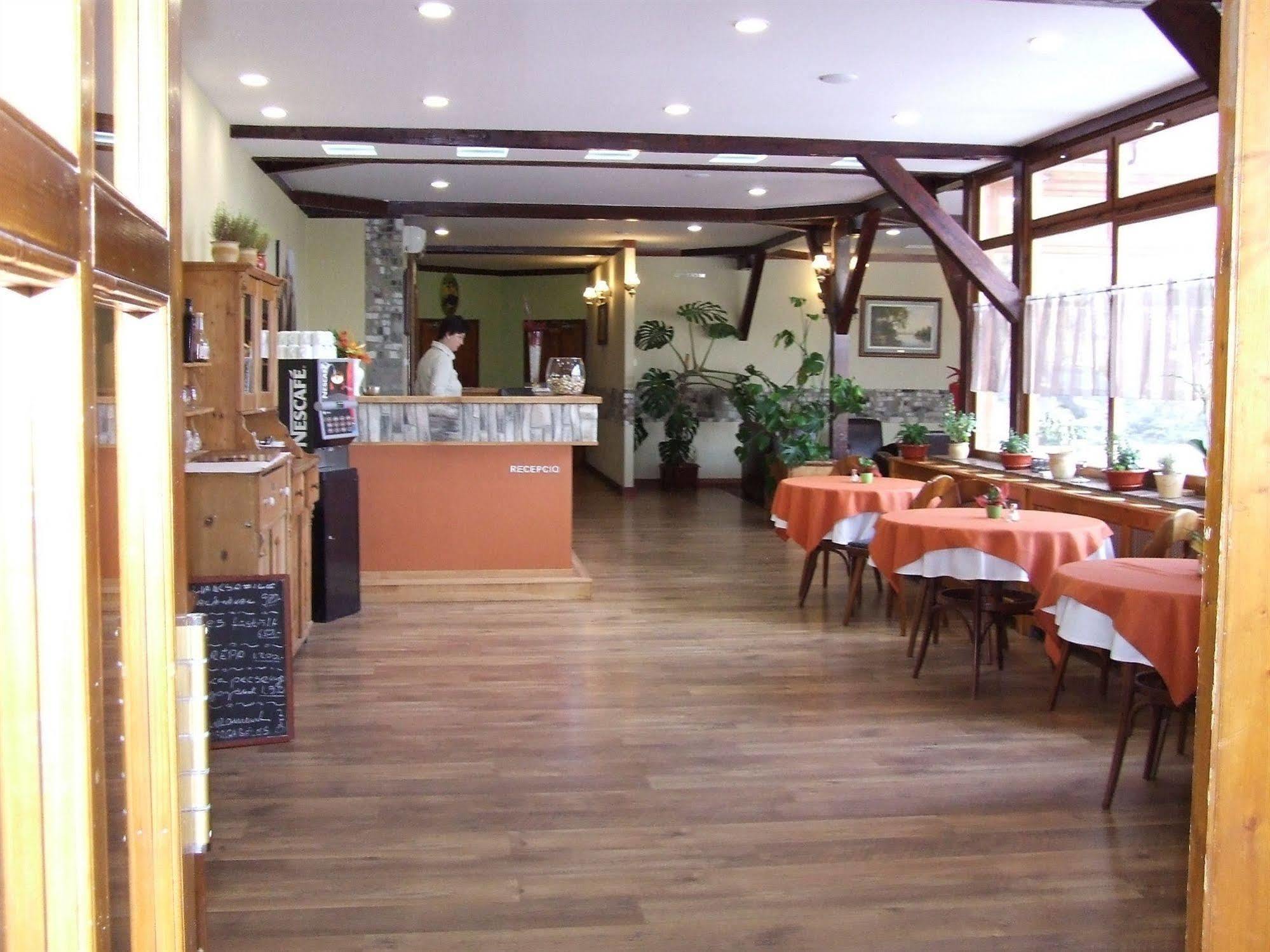 Hotel Vineyard Inn - Szoloskert Kanije Dış mekan fotoğraf